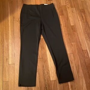 NWT Chico’s The Ultimate Fit Ankle Gray. Chico size .5 / Size 6